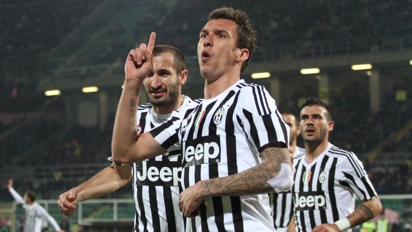 Serie A, Palermo-Juventus 0-3, Mandzukic, Sturaro e Zaza, i bianconeri sono tornati