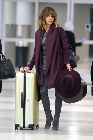 Halle Berry viaggia con Rimowa