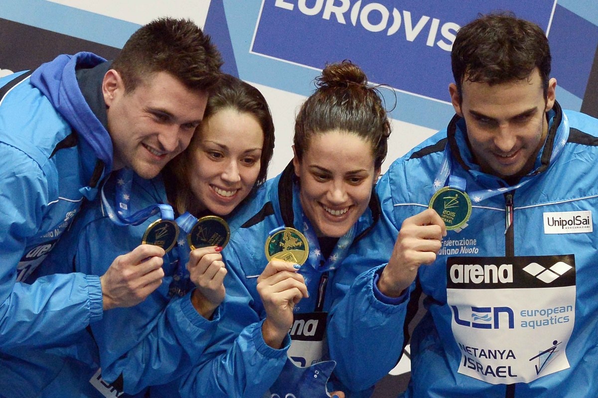 Nuoto, Europei vasca corta, oro azzurro nella staffetta 4X50 sl mista