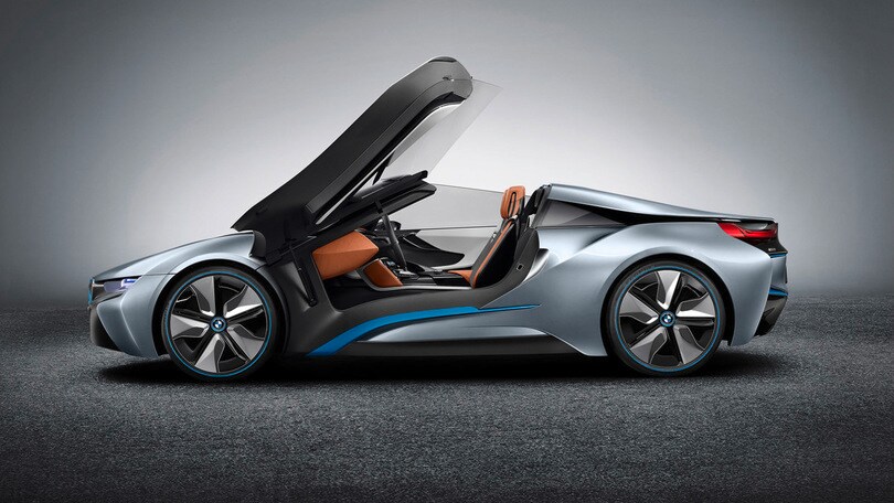 BMW i8, arriva anche la Spyder?
