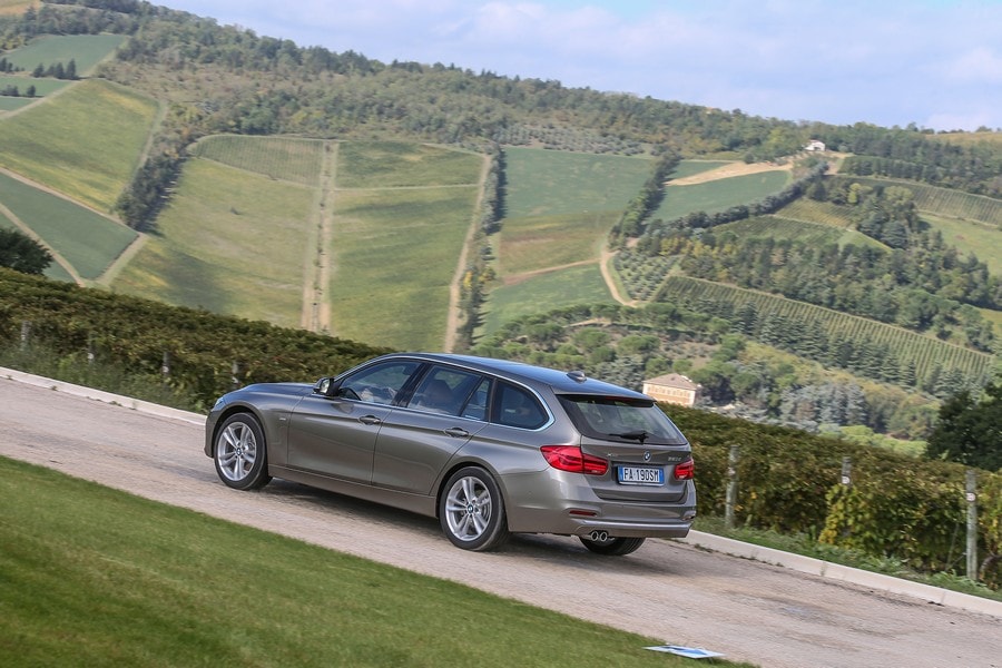 Nuova BMW Serie 3 Touring, foto e prezzi