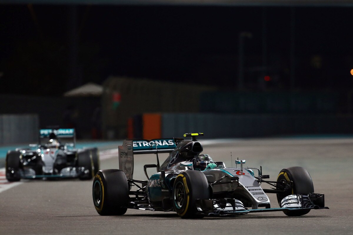 F1, Mercedes: Rosberg e Hamilton provano la nuova W07