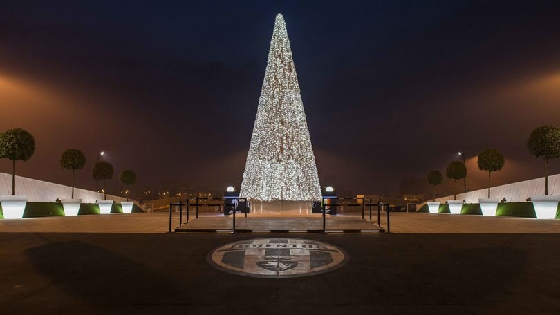 L’albero di Natale allo Juventus Stadium