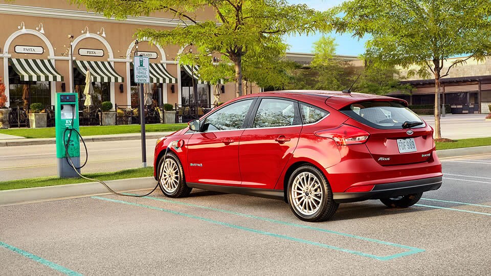 Ford: 4,5 miliardi per 13 modelli elettrici entro il 2020