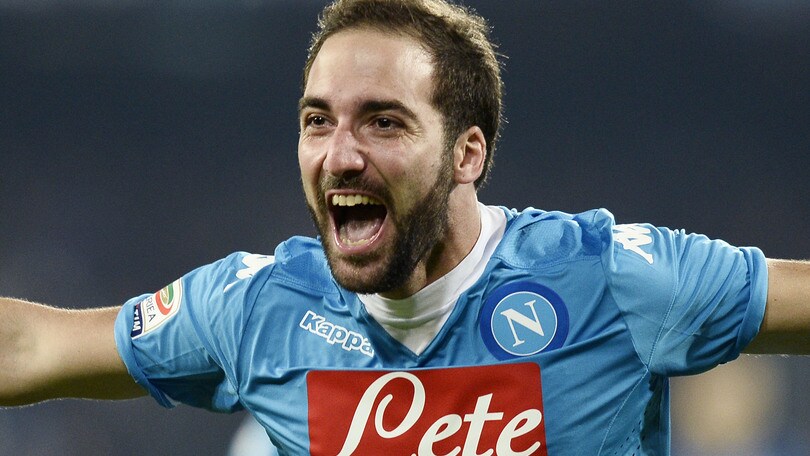 Serie A: Napoli-Roma, gli azzurri volano in quota