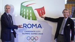 Olimpiadi, Roma 2024: presentazione del logo, il Colosseo tricolore