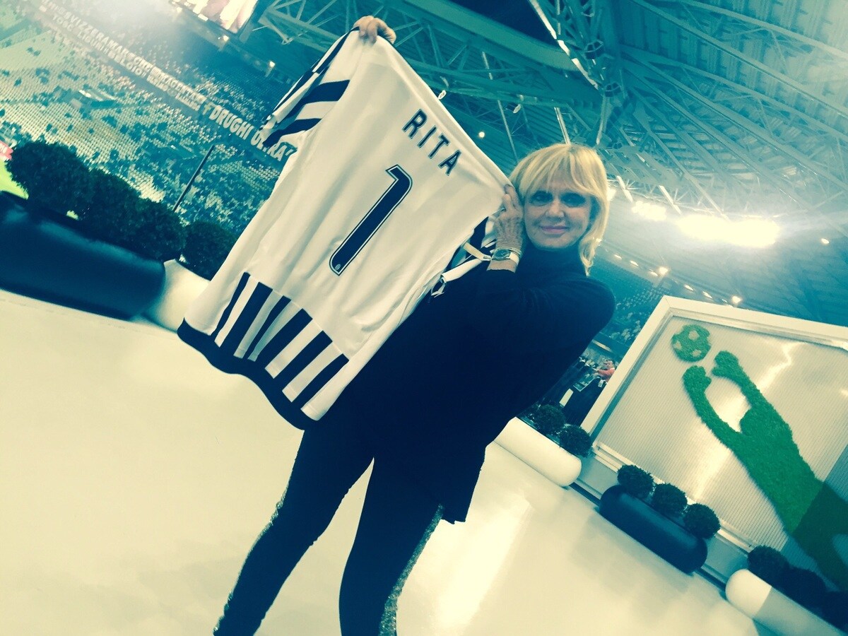Juventus, la prima allo Stadium di Rita Pavone