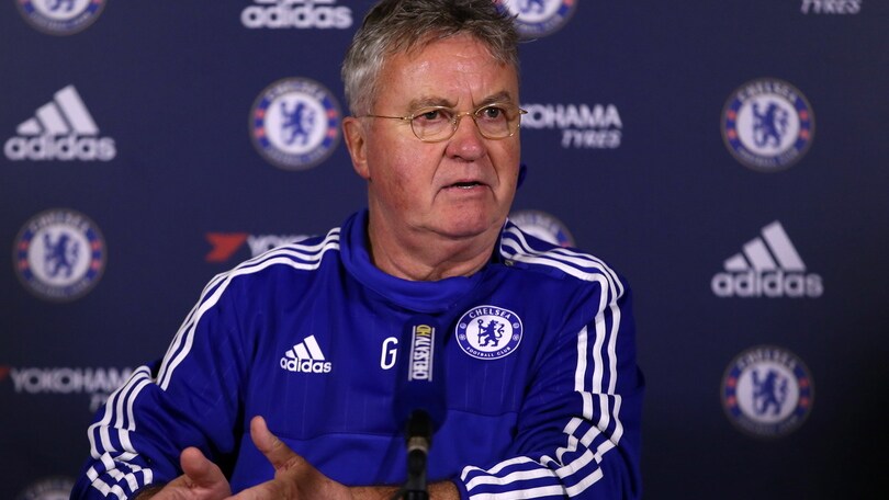 Premier League Chelsea, Hiddink: «Mourinho? Non so cosa ha vinto ma lo rispetto»