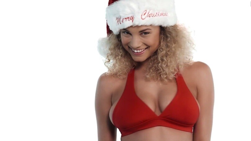 Rose Bertram, la compagna di Van der Wiel diventa Mamma Natale