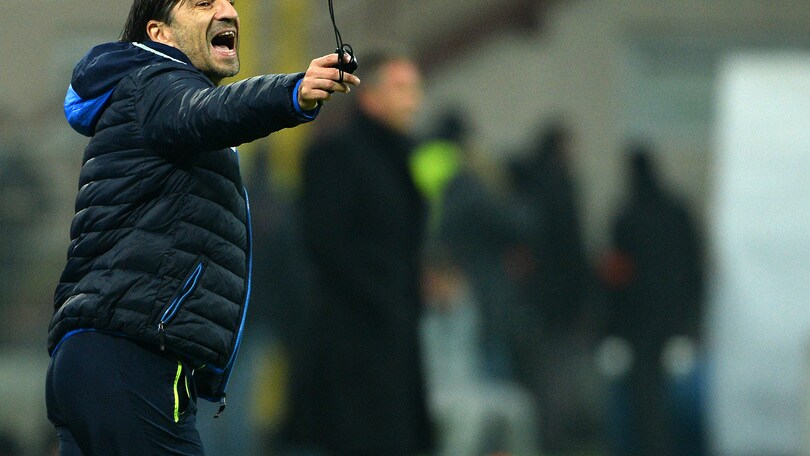 Serie B, volata Cagliari-Crotone per il titolo d'inverno
