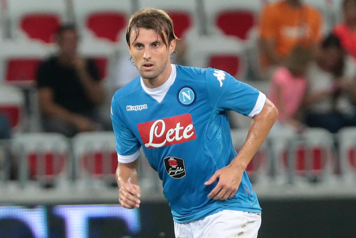 Calciomercato Napoli-Henrique: addio. Passa al Fluminense