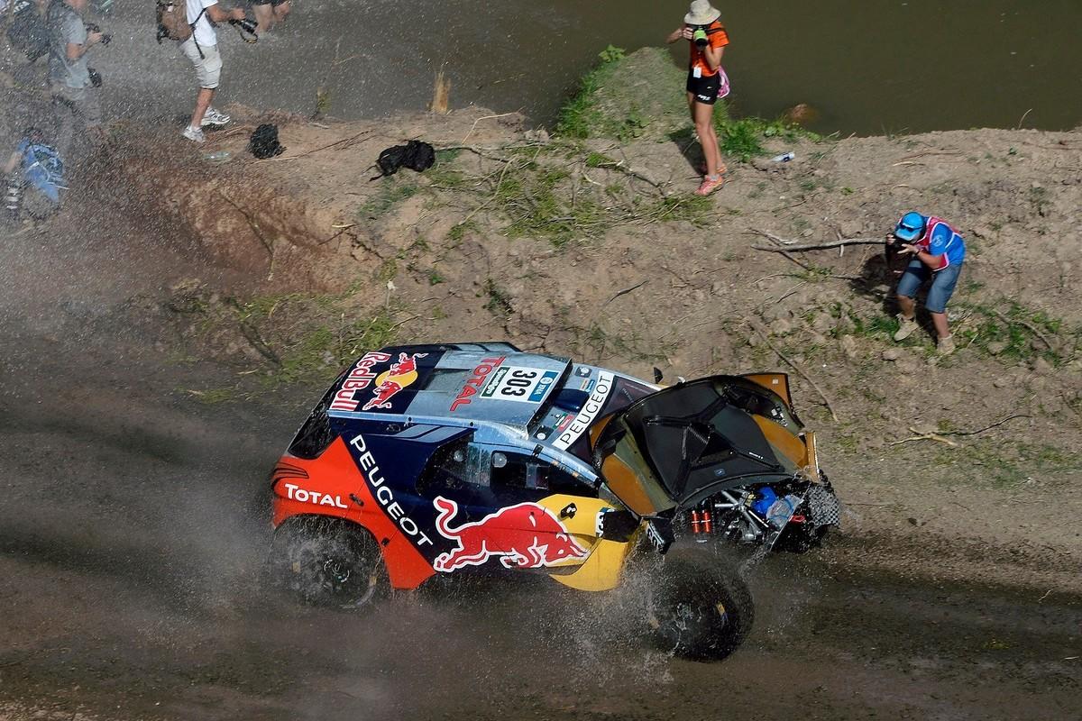 Dakar 2016, la sfortuna si abbatte sul rally