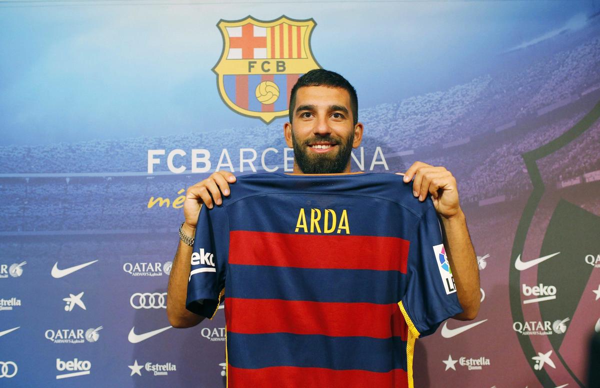 Calciomercato: il Barcellona ufficializza 77 contratti