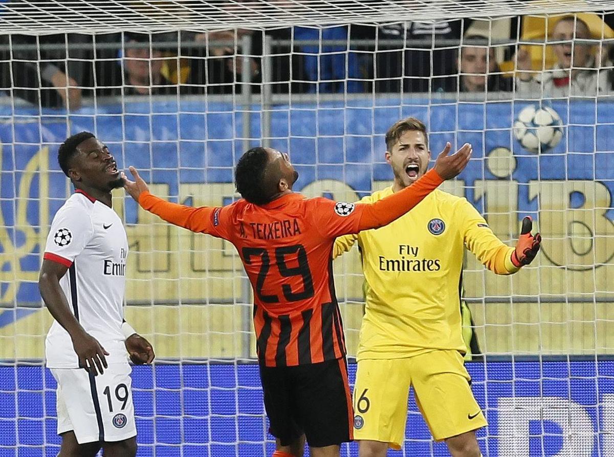 Calciomercato, 40 milioni di euro per Alex Teixeira dal Chelsea, Oscar si avvicina alla Juventus