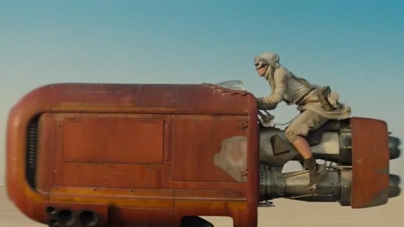 Star Wars 7, lo speeder sembra una Fiat del 1911
