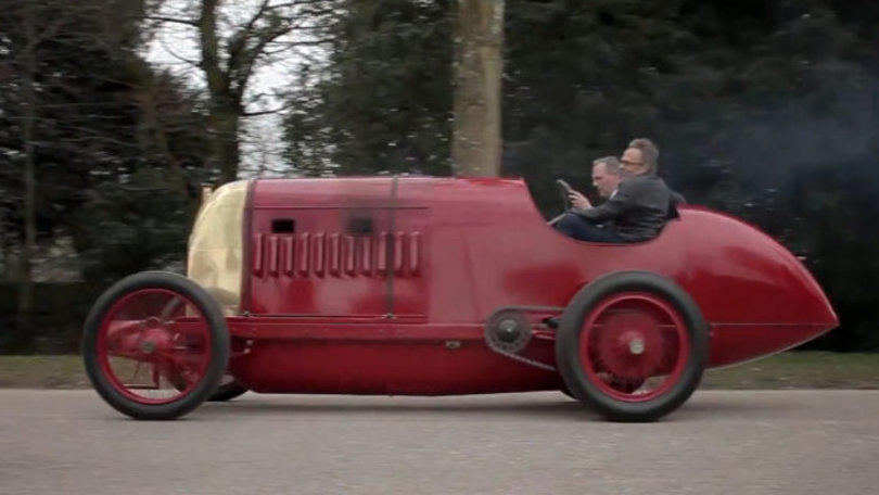 Star Wars 7, lo speeder sembra una Fiat del 1911