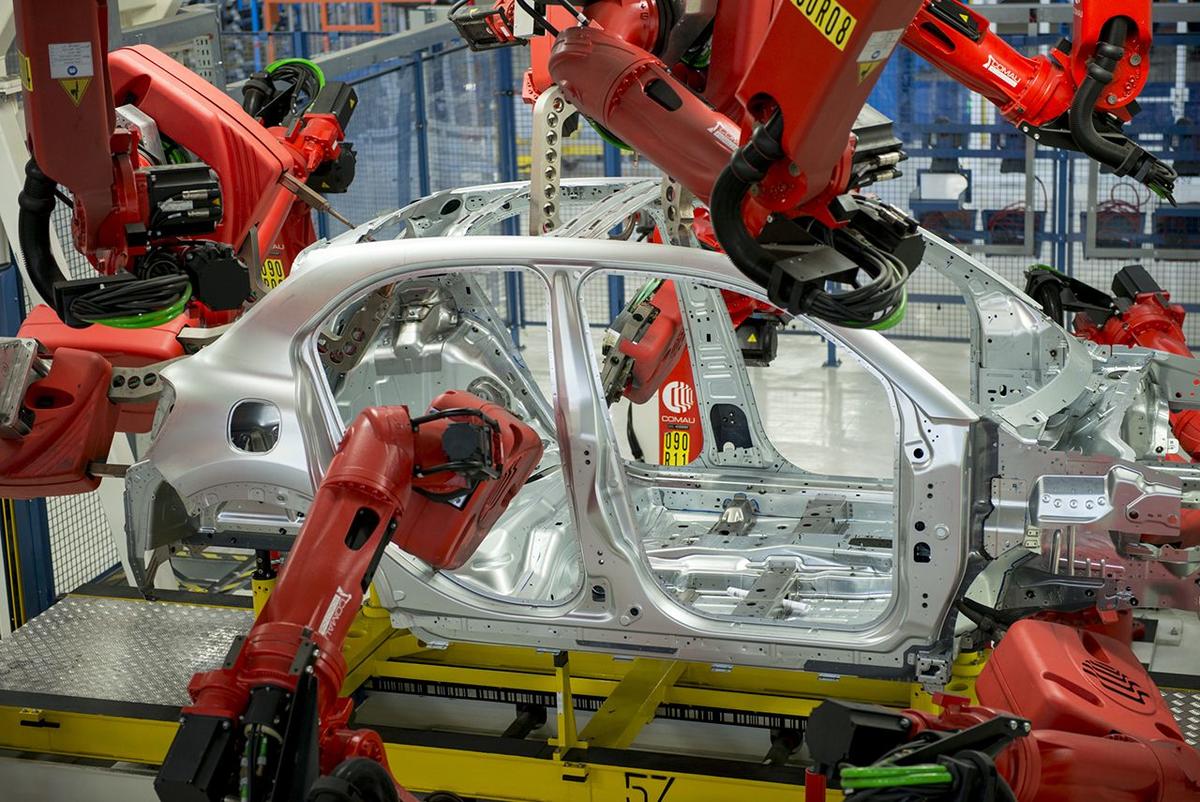 Mercato auto, nel 2015 +15,8%: è boom crossover