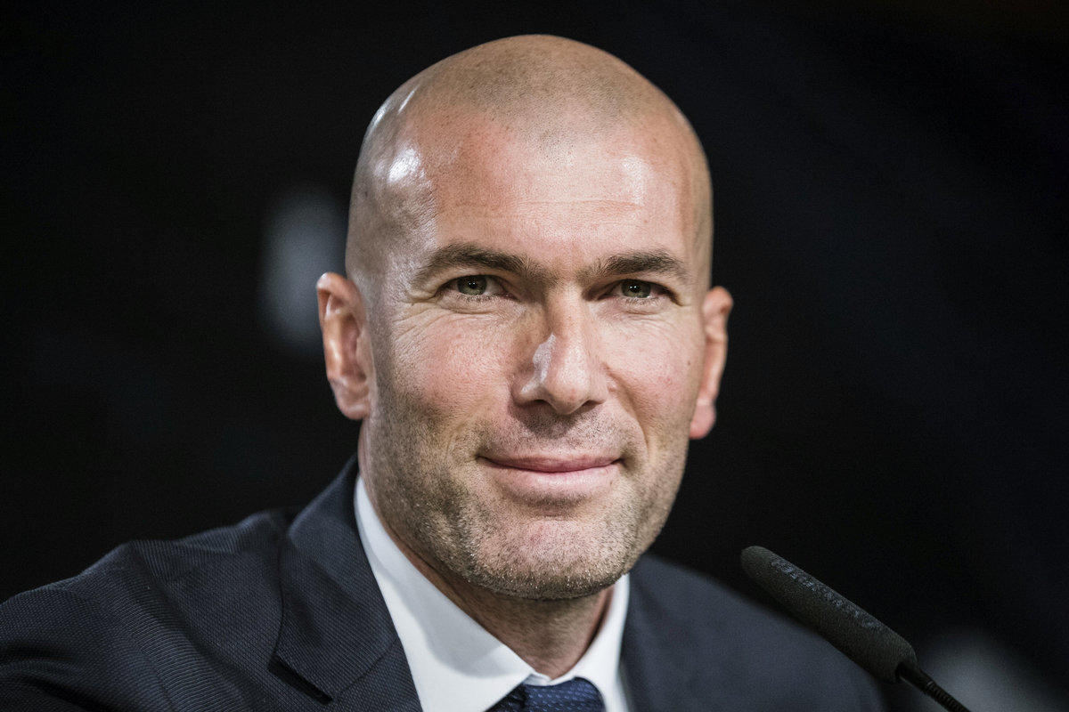Calciomercato Liga Real Madrid, Domenech: «Zidane è un mito, ma non è bravo ragazzo»