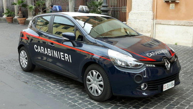 Renault Clio si trasforma in “gazzella” per i Carabinieri