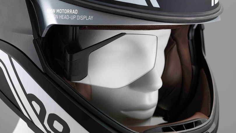 BMW Moto: in futuro casco-display e fari-laser
