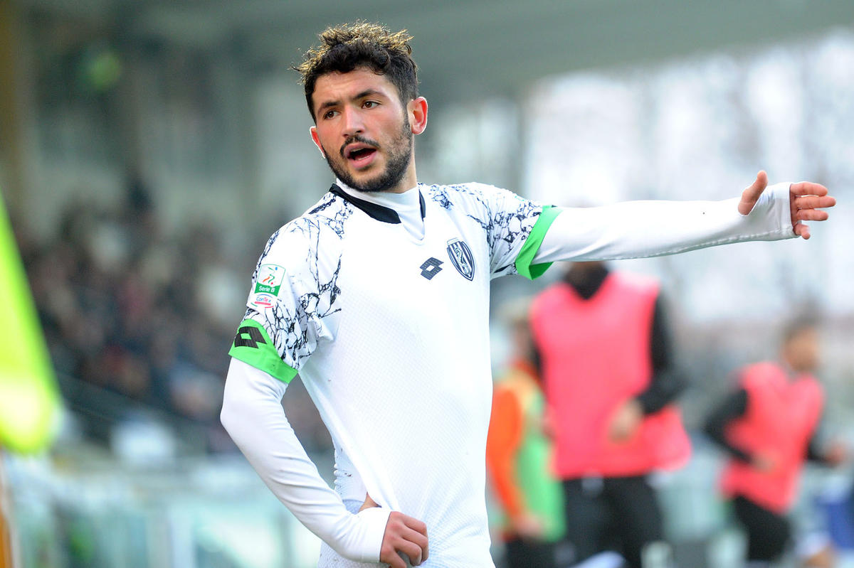 Calciomercato Sassuolo, preso Sensi. Resterà a Cesena