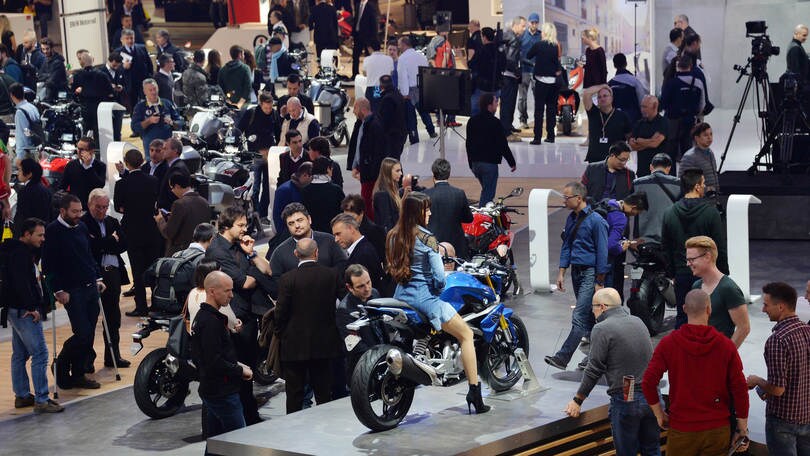 Mercato moto 2015: più usato per gli italiani