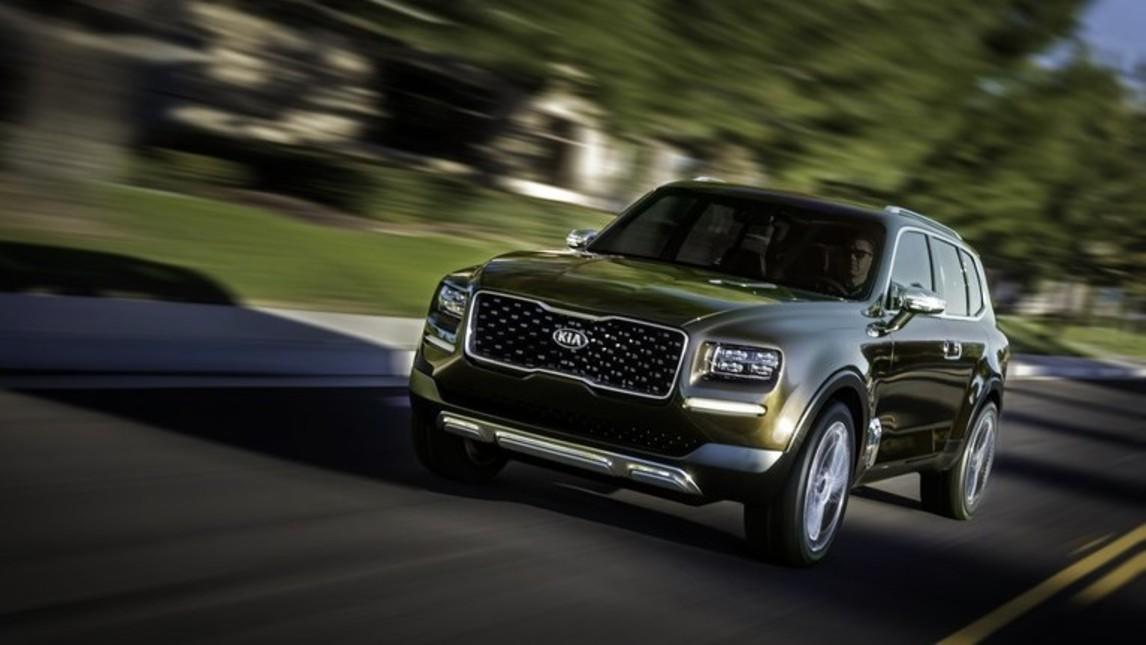Kia Telluride, il maxi SUV ibrido con cromoterapia