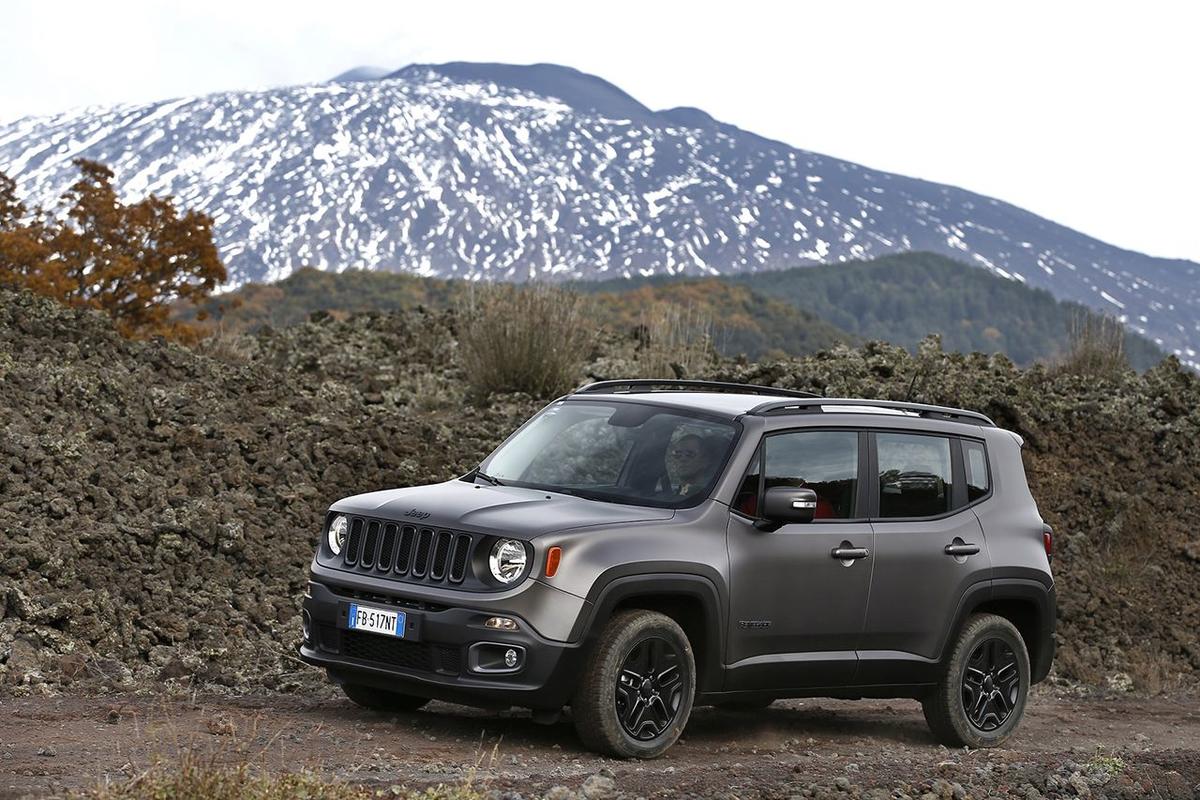 Jeep Renegade Night Eagle, il falco della notte arriva in Italia