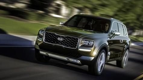 Kia Telluride, il maxi SUV ibrido con cromoterapia