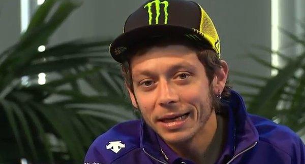 Valentino Rossi svela la YZR-M1: «Quest'anno sarà diverso e difficile»