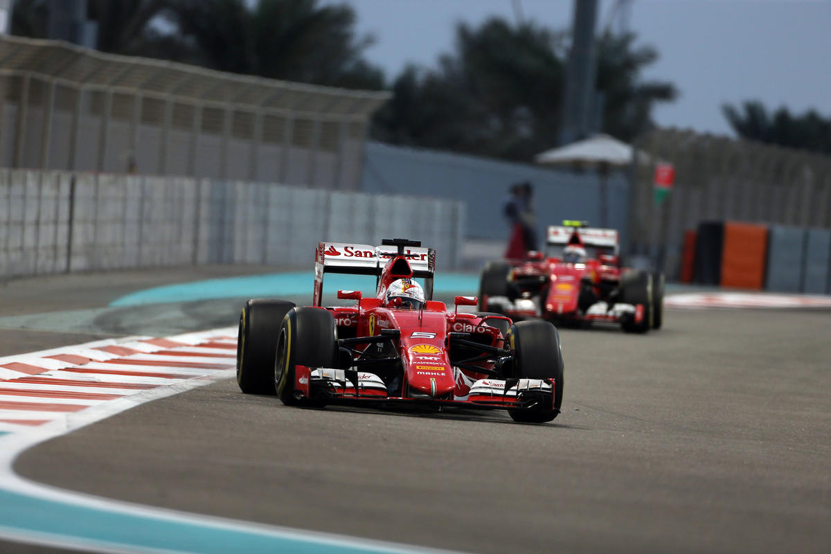 F1, Vettel e Raikkonen in pista nei test sul bagnato
