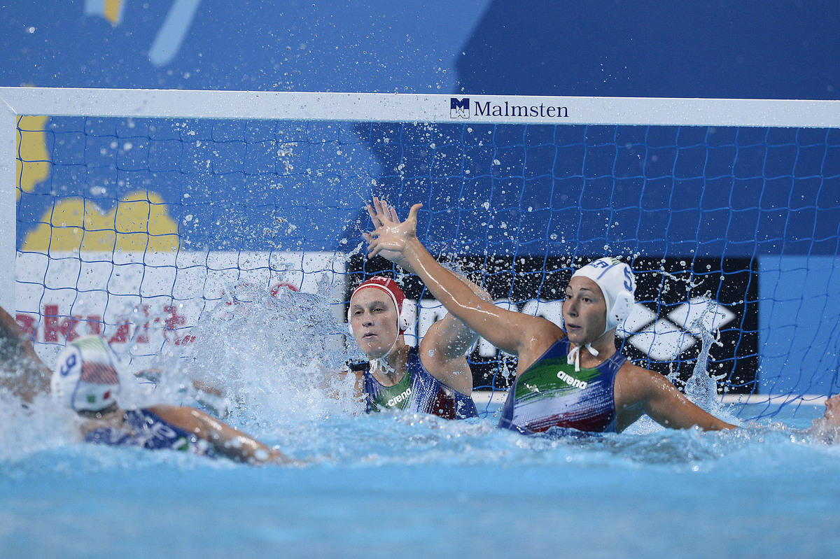 Pallanuoto, Europei: il setterosa va in semifinale con l'Ungheria