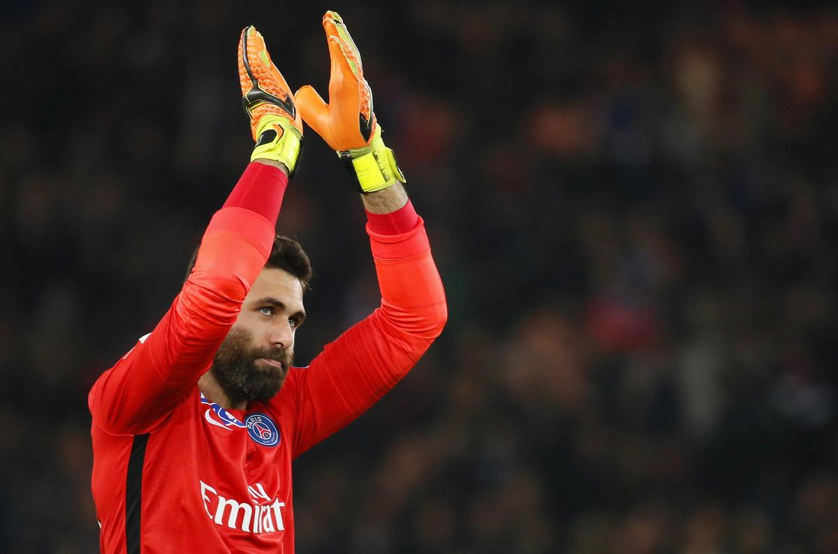 Calciomercato Torino, Petrachi: «Sirigu? Solo voci»