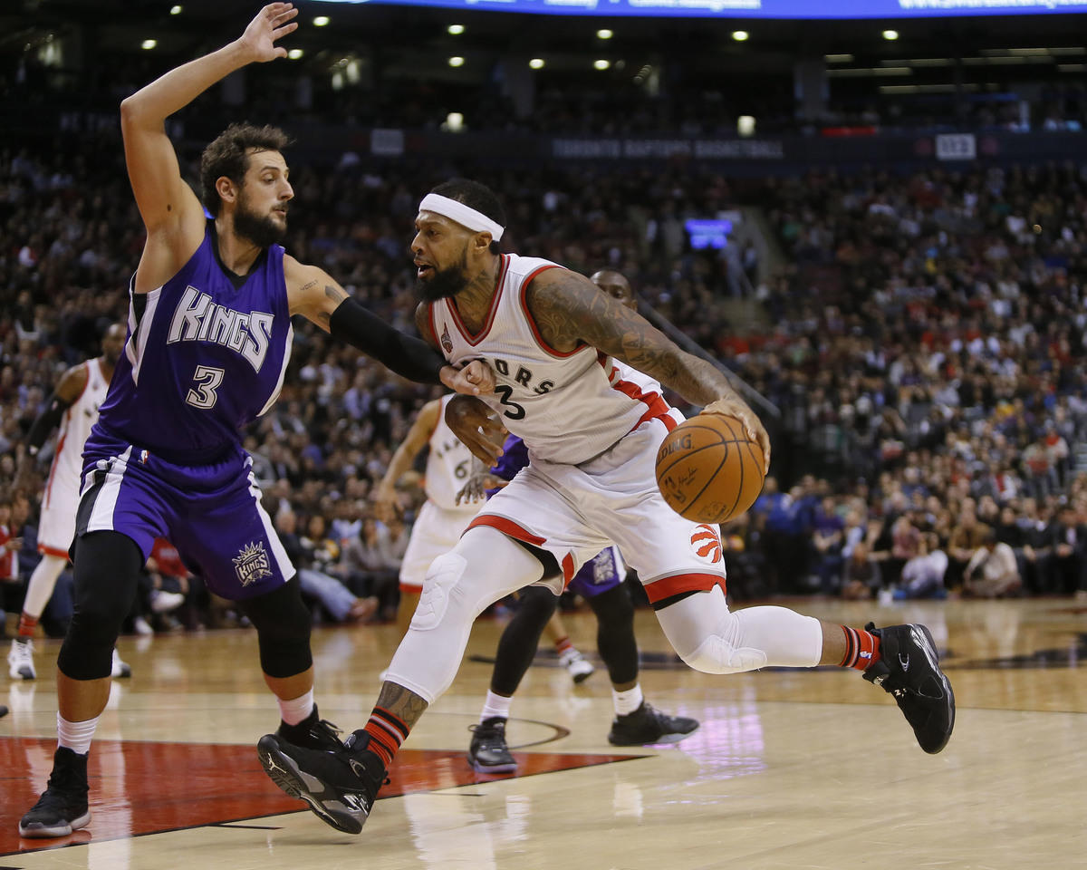 Cousins fa la differenza, Belinelli batte Gallinari