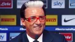 Sarri e Mancini, il web ironizza sulla lite