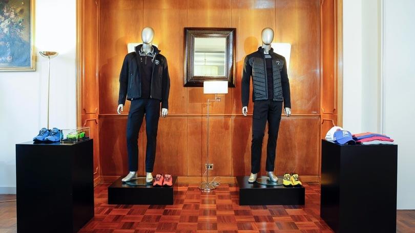 Il nuotatore Marco Orsi ospite di Automobili Lamborghini a Pitti 89