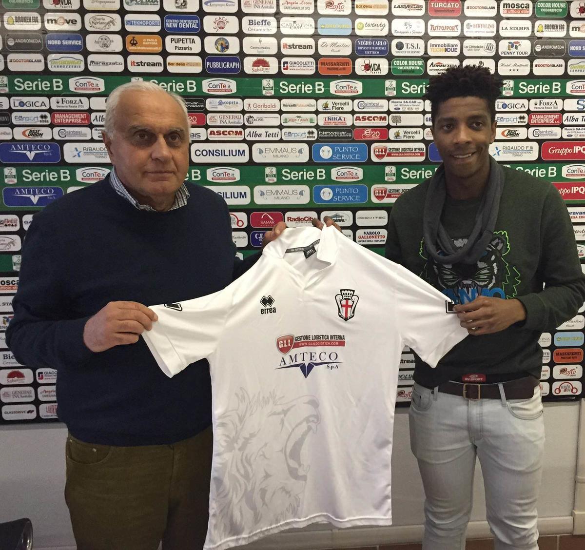 Calciomercato, Pro Vercelli, ufficiale: ingaggiato Malonga