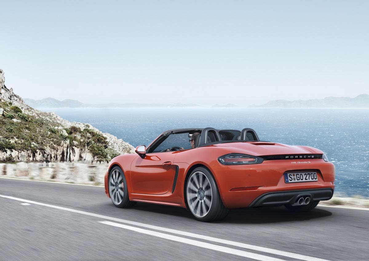Porsche 718 Boxster: salto in alto