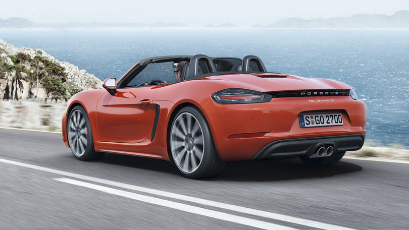 Porsche 718 Boxster: salto in alto