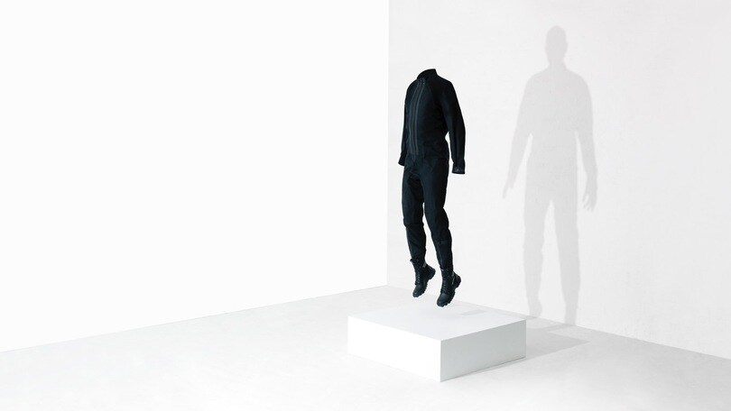 La prima linea di abbigliamento per lo spazio
