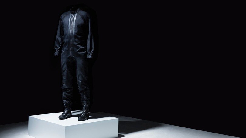 Y-3 e Virgin Galactic. Abbigliamento per lo spazio