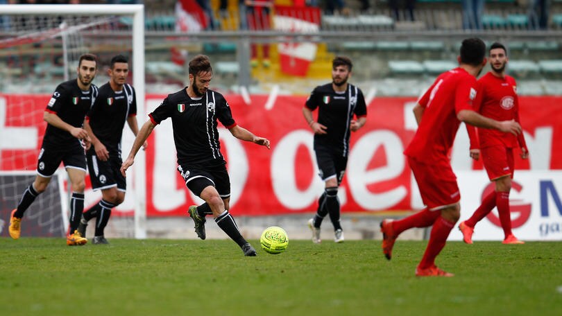 Calciomercato Roma, Tchoutou in prestito al Siena