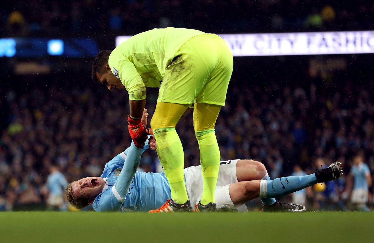 Manchester City, per De Bruyne infortunio al ginocchio