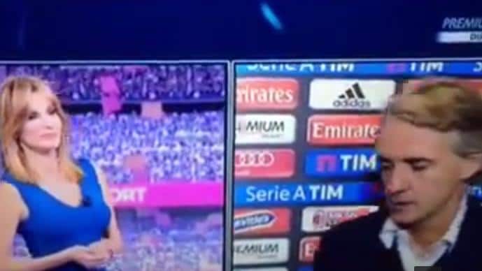 Serie A Inter, Mancini litiga in tv: «Dito medio, si l'ho fatto, ma basta st...!»
