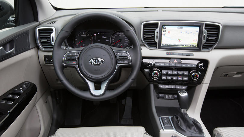 Kia Sportage: il SUV ricarica-smartphone
