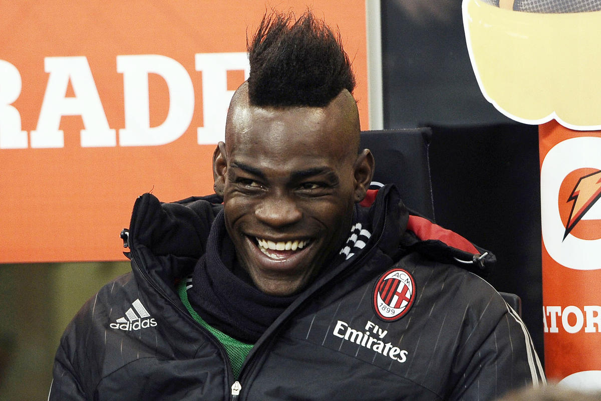 Balotelli: «Amo la mia Palermo». Ma la foto è di Cefalù