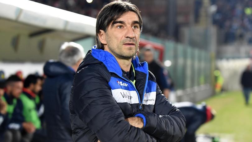 Serie B Juric: «Crotone, non perdere il treno per la A»