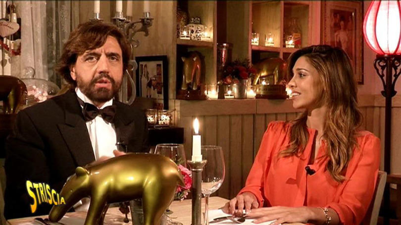 Belen Rodriguez riceve il 20° Tapiro d'Oro e fa pace con Striscia