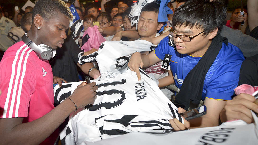 Anche Pogba festeggia il Capodanno cinese
