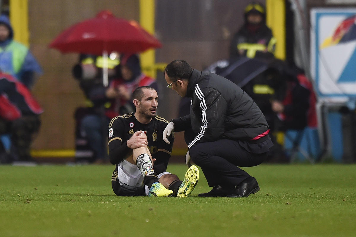 Juventus, tegola Chiellini: out venti giorni